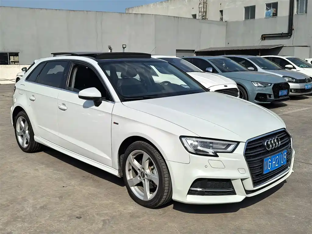 Audi A3 2019 Sportback 35 TFSI Fashion China VI фото 3