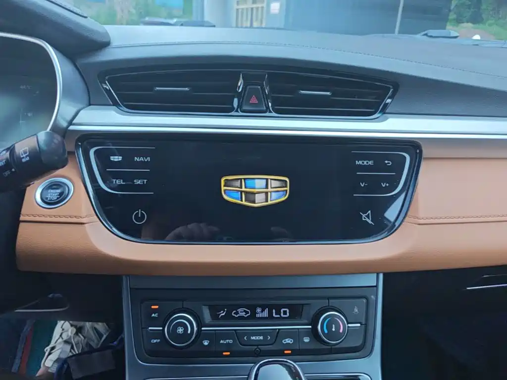 Geely Vision S1 2018 2018 1.4T CVT Sharp Enjoy
