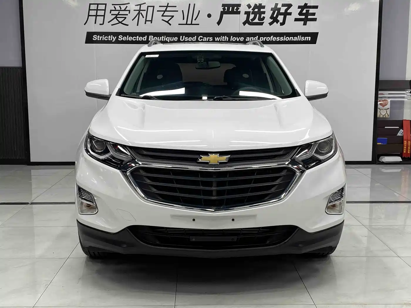 Фото 2 - Chevrolet Equinox