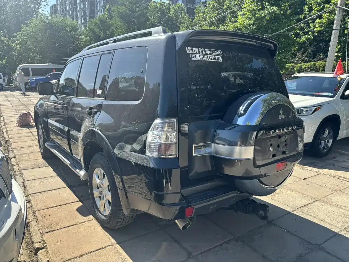 Mitsubishi Pajero (Import) 2019 3.0L Auto Standard Version фото 16