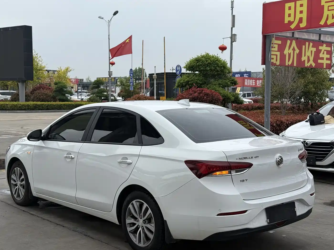 Buick Excelle 2019 18T Auto Connected Elite China VI фото 5
