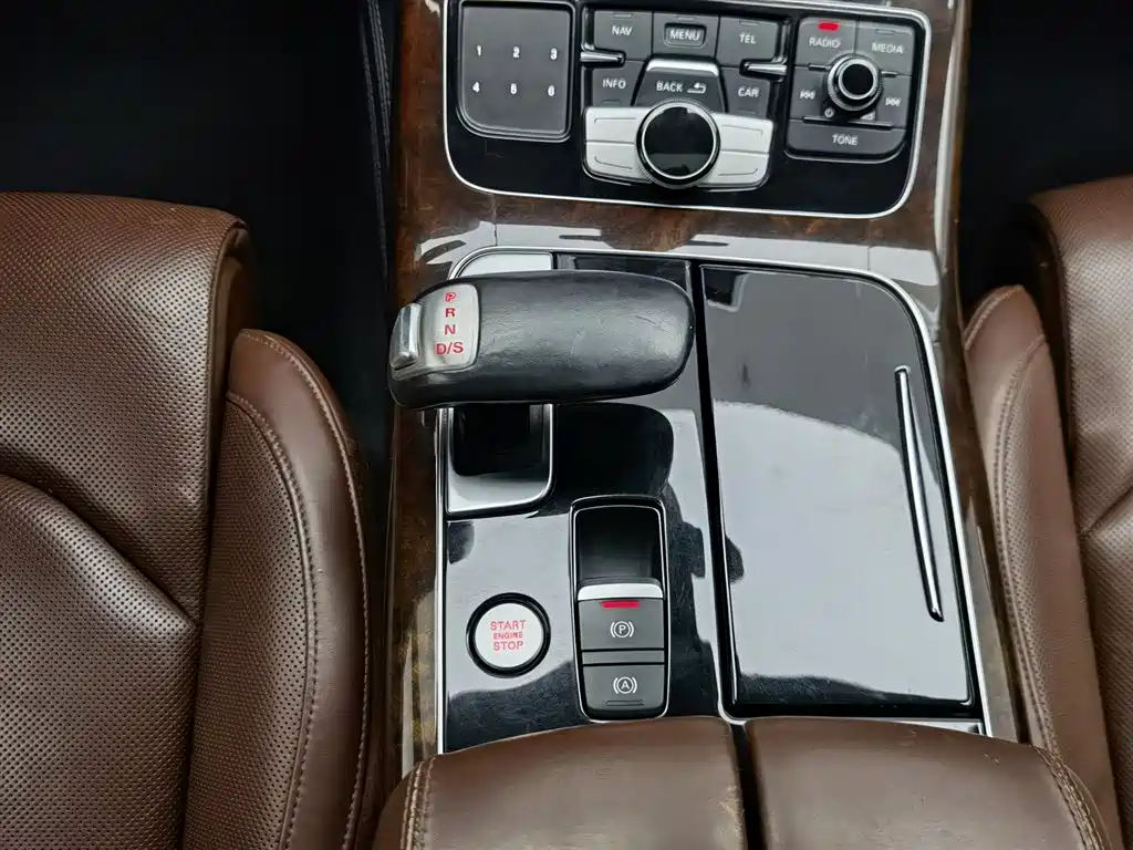 Audi A8 2016 A8L 45 TFSI quattro Luxury фото 13