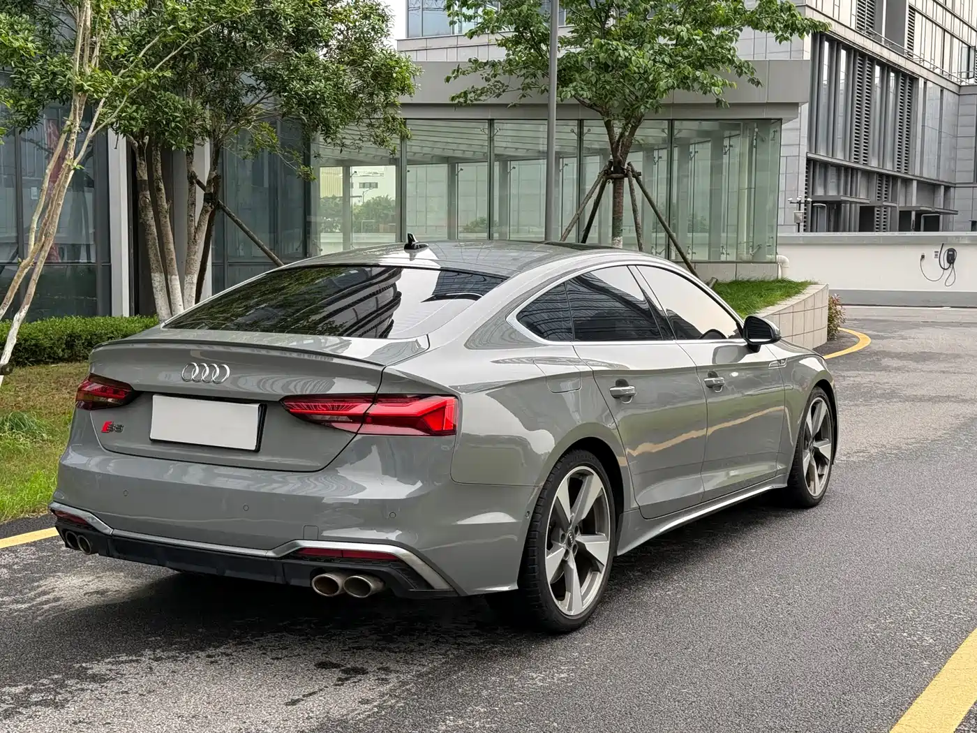 AUDI S5