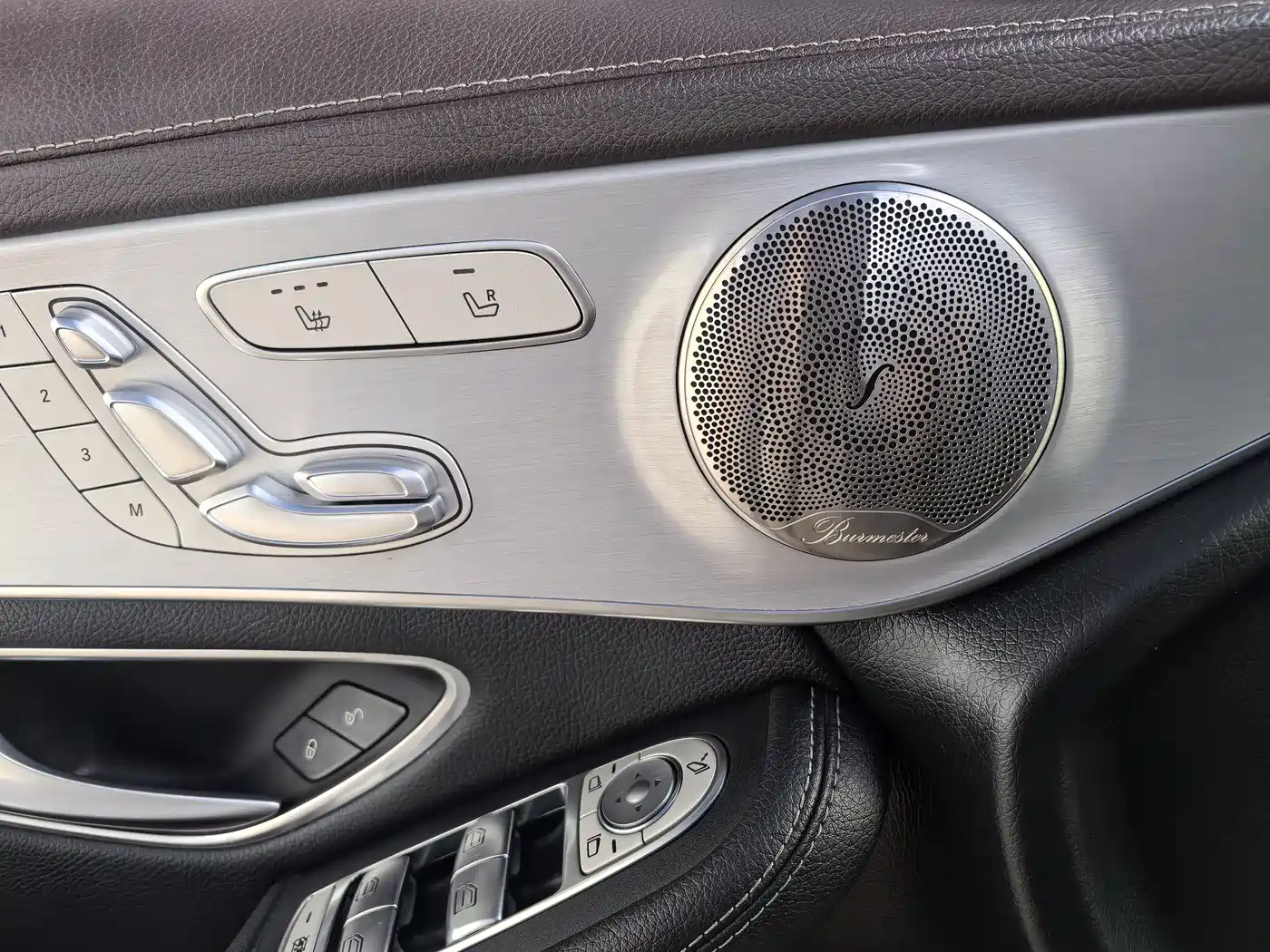 Mercedes-Benz GLC 2022 Facelift II GLC 260 L 4MATIC Luxury фото 10