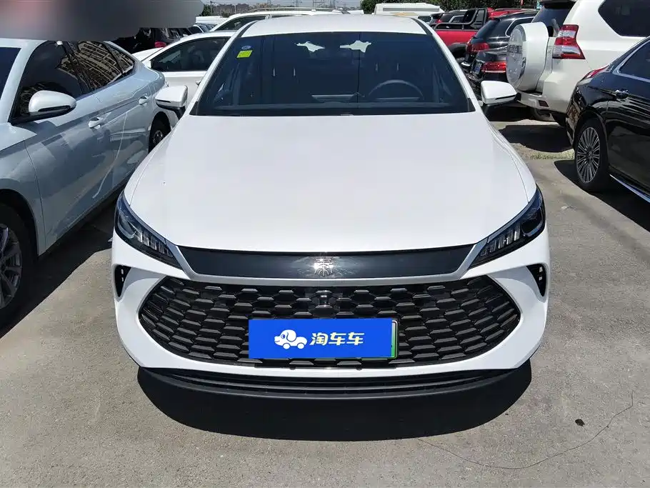 BYD Qin PLUS 2025 DM-i Smart Drive 55KM Leader фото 2