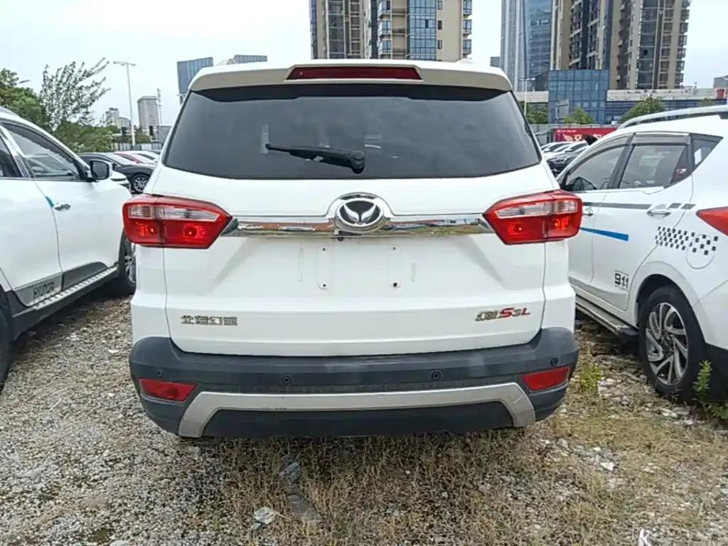 Фото 6 - BAIC Huansu S3