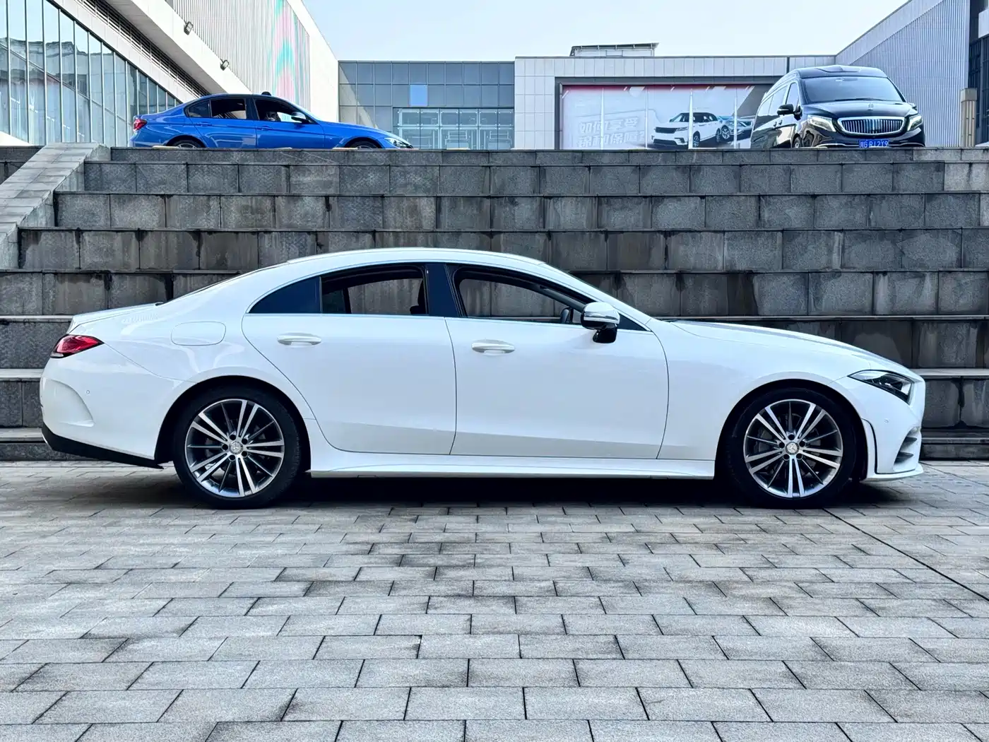 MERCEDES-BENZ CLS
