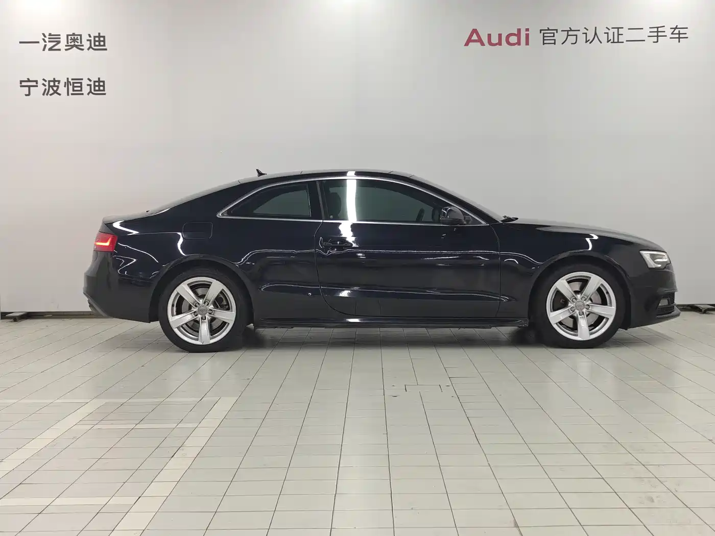 Audi A5 (Import) 2012 3.0TFSI Coupe quattro фото 3