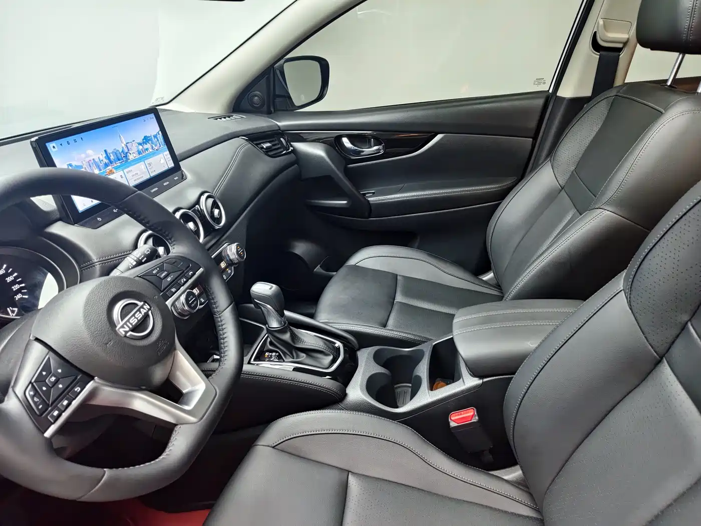 Nissan Qashqai 2026 2025 Facelift Honor 2.0L CVT XV+ Leading Edition