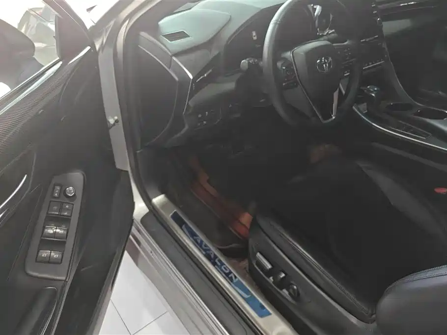 Toyota Avalon 2019 Hybrid 2.5L Luxury Edition China VI фото 9