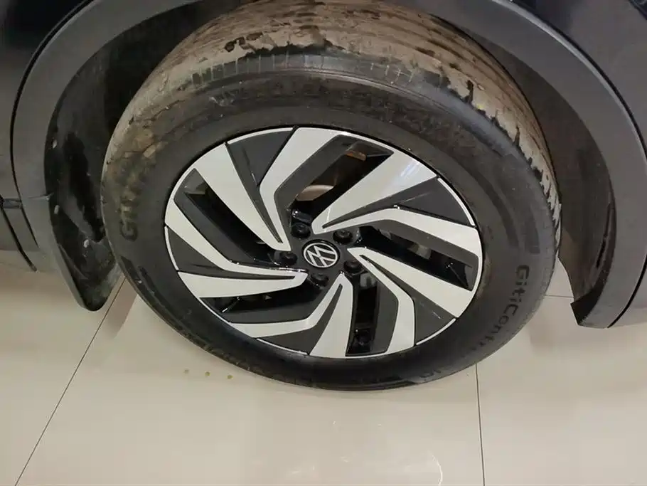 Volkswagen Tiguan L 2024 Outstanding 330TSI Auto 2WD R-Line Dragon Glory Edition фото 6
