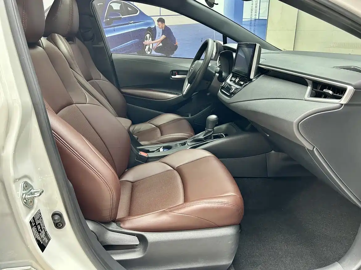 Toyota Levin 2022 185T CVT Luxury Edition фото 11