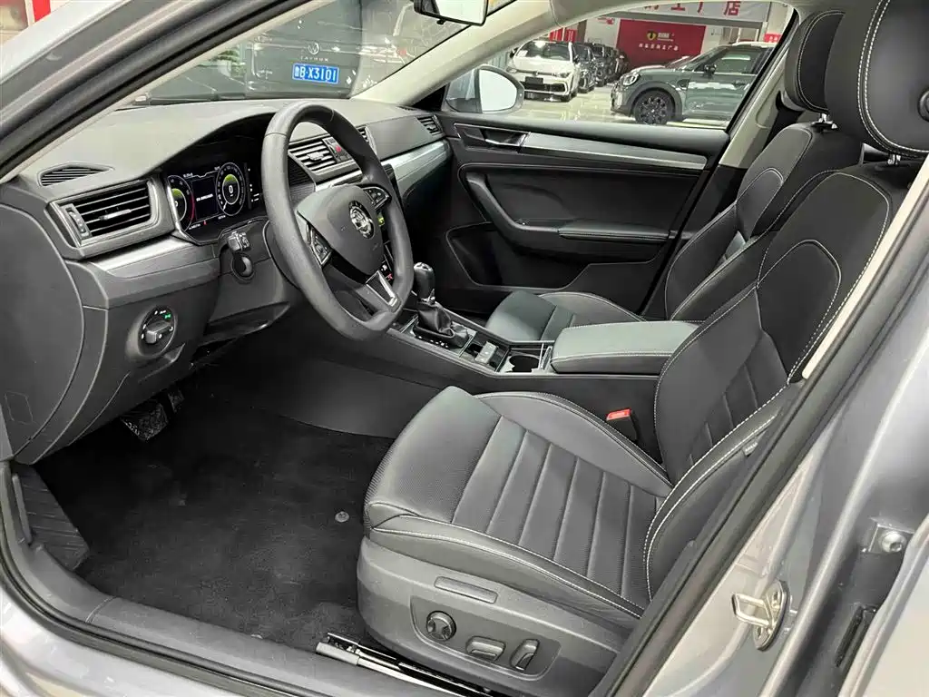 Škoda Superb 2023 Facelift TSI280 DSG Premium Edition фото 11