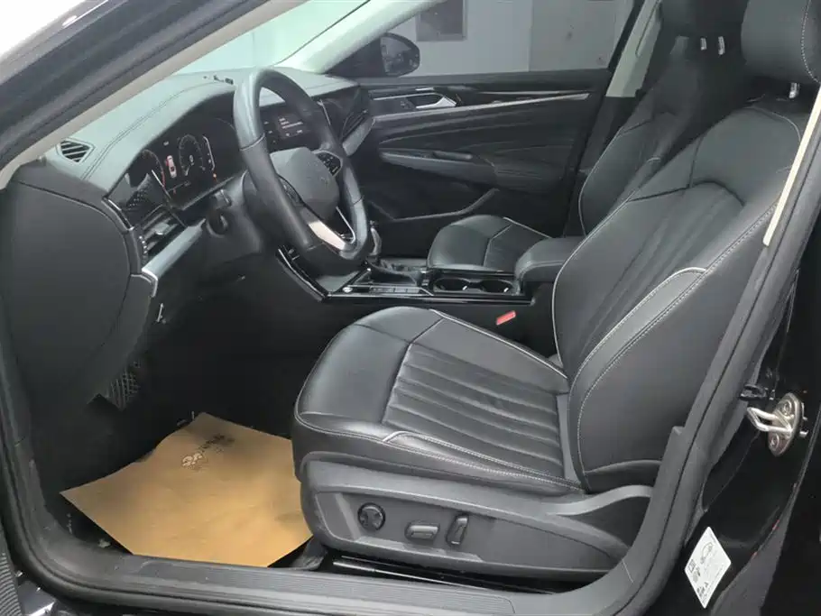 Volkswagen Passat 2023 Facelift 330TSI Starlight Elite Edition фото 9