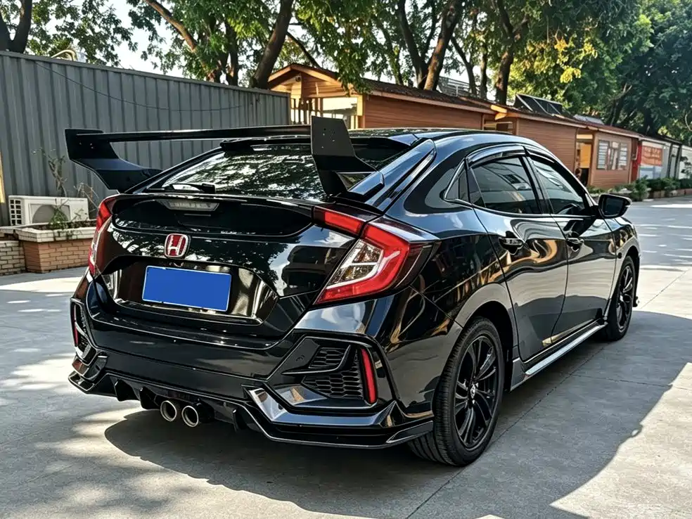 Фото 9 - Honda Civic