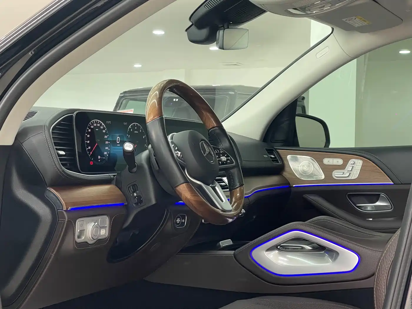 Mercedes-Benz GLS 2022 Facelift GLS 450 4MATIC Luxury фото 13