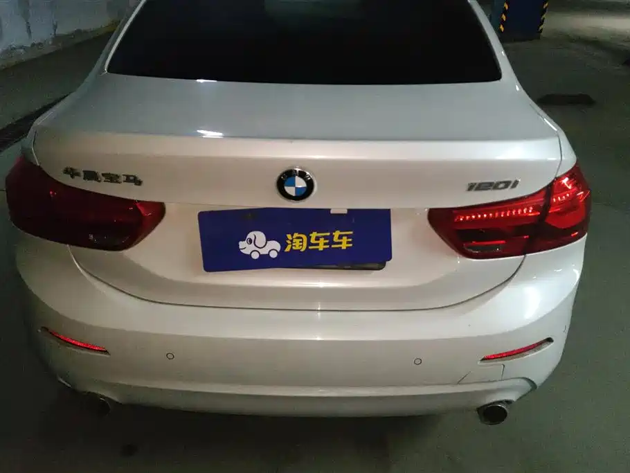 BMW 1 Series 2021 120i M Sport фото 4