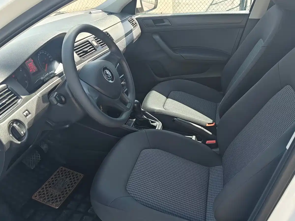 Volkswagen Santana 2019 1.5L Auto Trend Edition China V фото 6