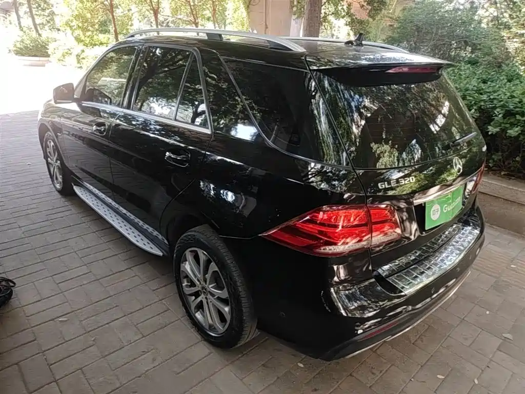 Mercedes-Benz GLE 2018 GLE 320 4MATIC Dynamic Ultimate Edition фото 5