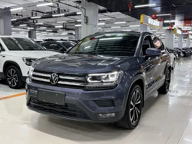 Volkswagen Tharu 2022 280TSI FWD Luxury Edition — фото 1