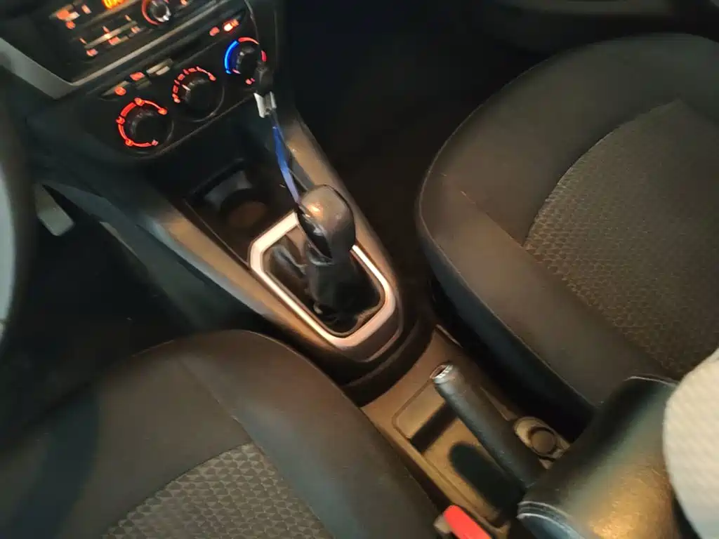Peugeot 301 2016 2016 1.6L Manual Comfort Edition
