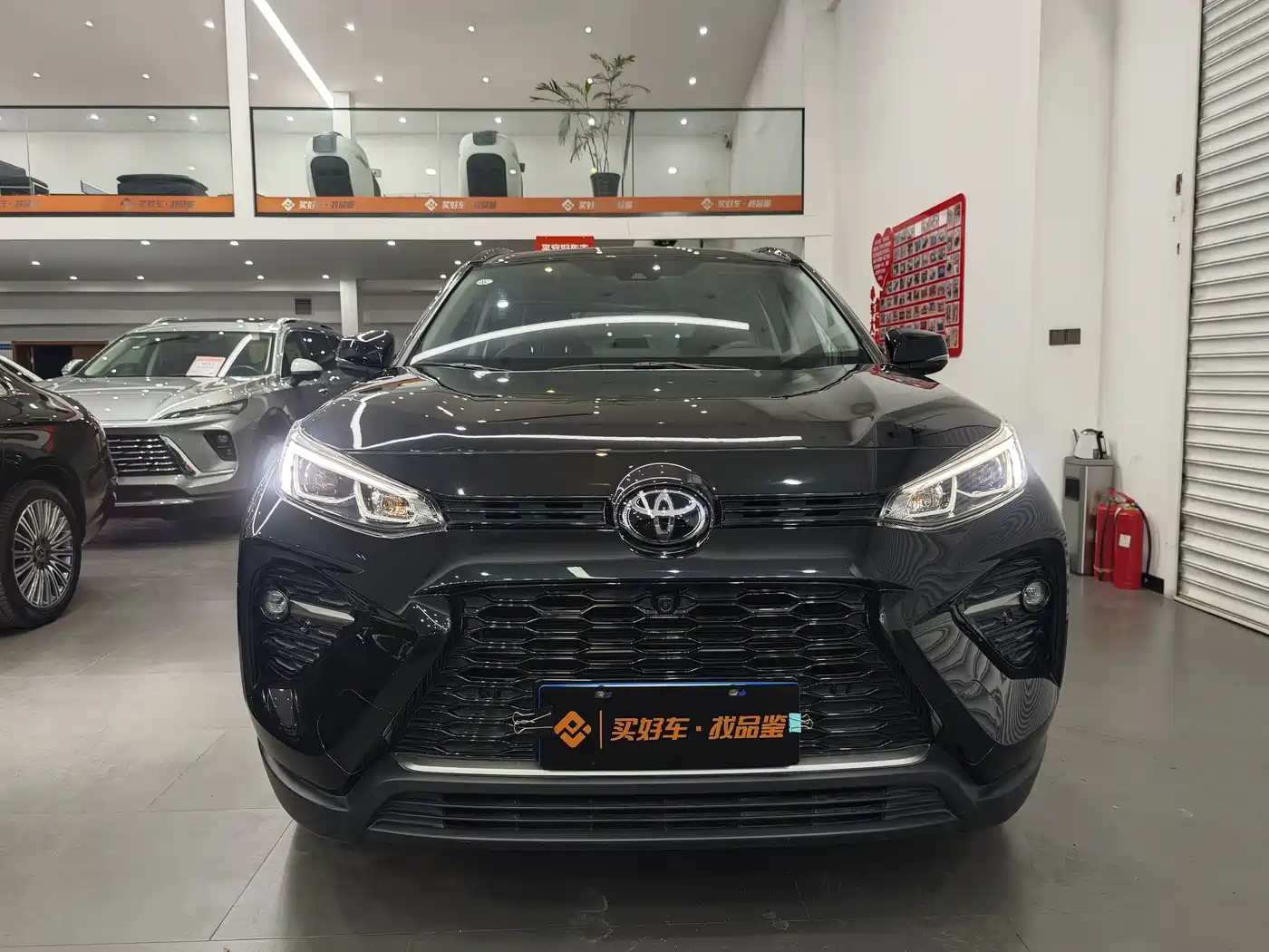 Toyota Wildlander 2023 2.0L CVT AWD Luxury PLUS фото 12