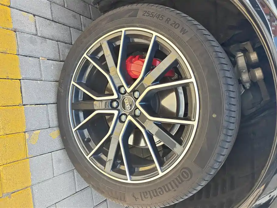 Audi Q5L 2024 Model 45 TFSI Luxury Dynamic фото 6