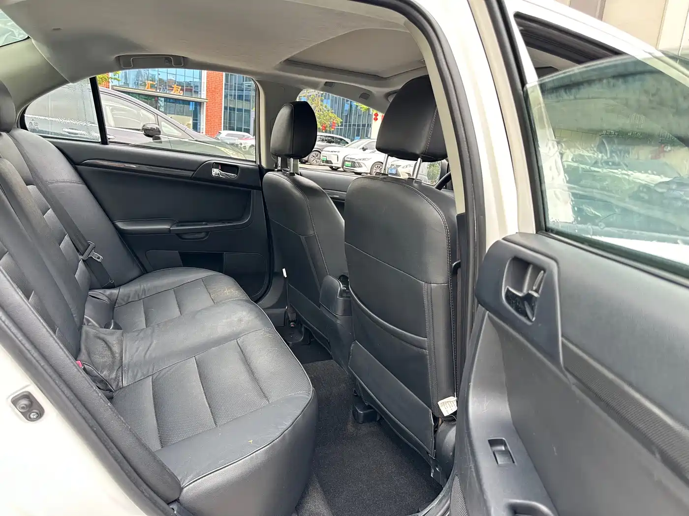 Mitsubishi Lancer EX 2015 2013 Fashion Edition 1.8L CVT Comfort