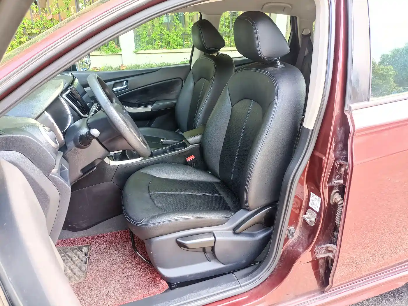 Venucia T70 2018 2016 1.6L Manual Rui Xing Edition