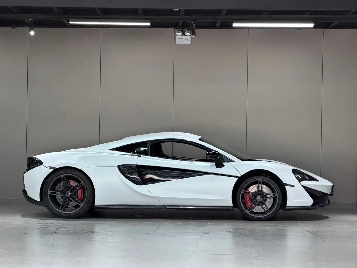 McLaren 570 2016 2015 570S 3.8T Coupe