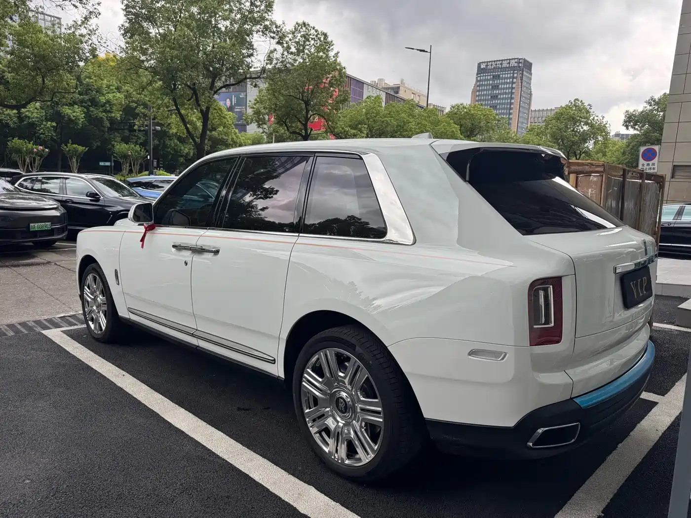 Rolls-Royce Cullinan 2024 2024 4-Seater