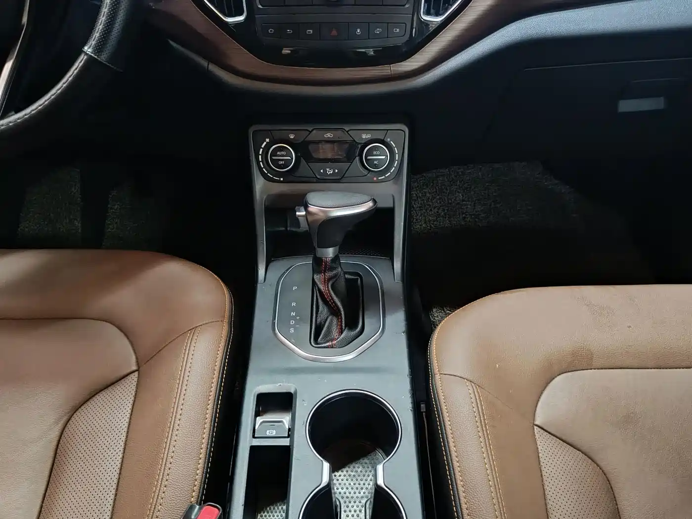 FAW Senya R7 2018 2017 Model 1.6L Automatic Smart