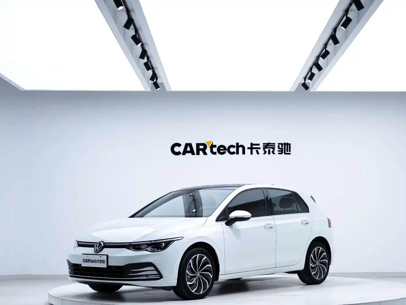 Volkswagen Golf 2023 Facelift 200TSI DSG Pro