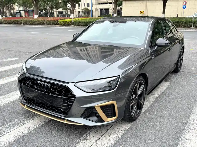 Audi A4L 40 TFSI quattro, RS RS Kit Speed