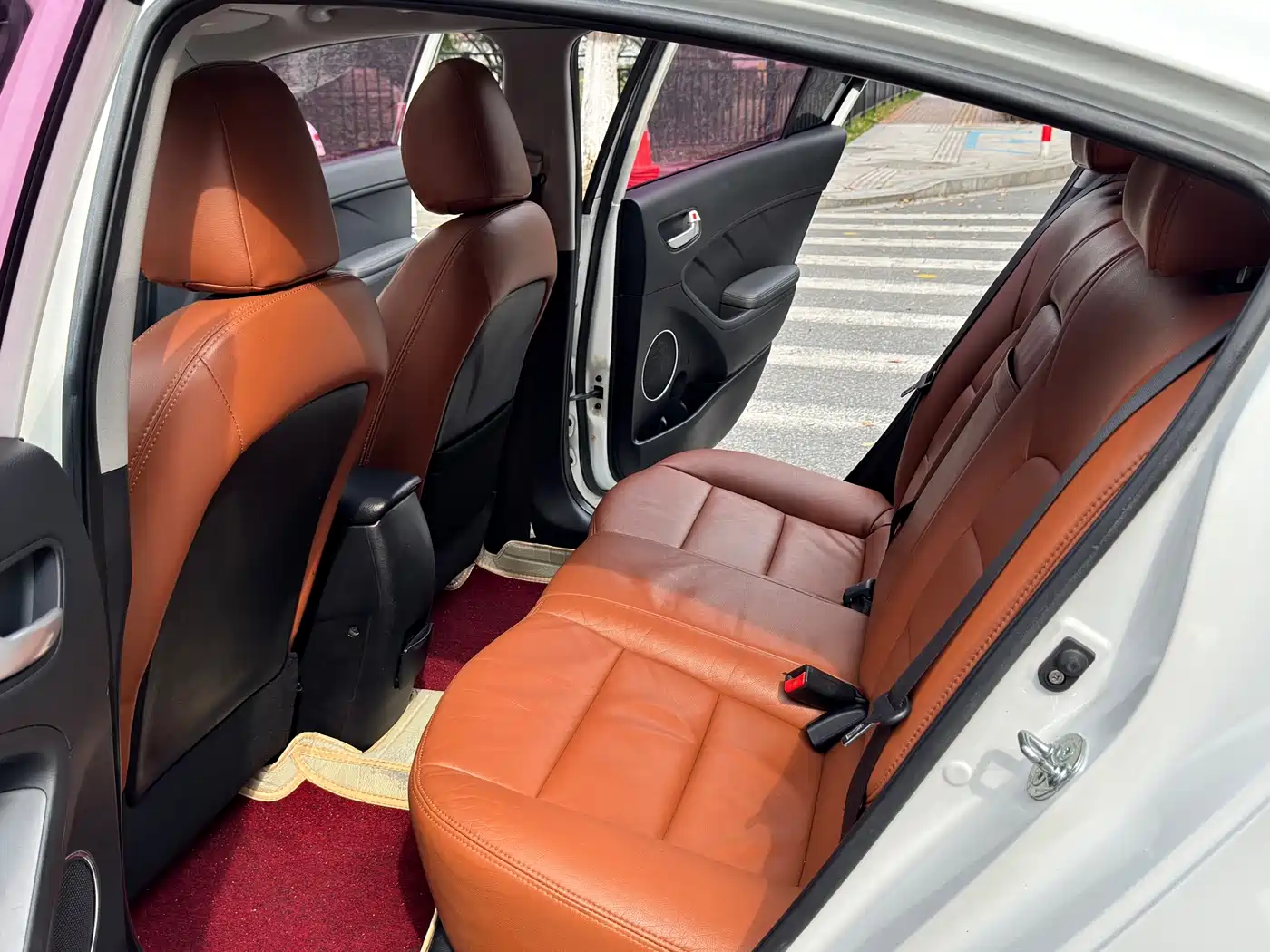 Kia K3 2015 1.6L Automatic GLS фото 9