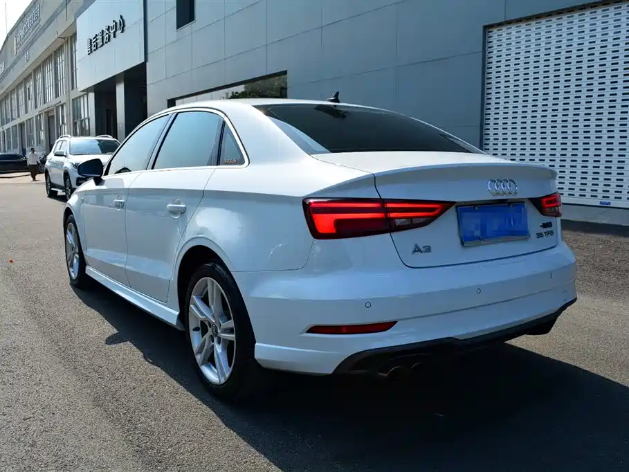 Audi A3 2019 Limousine 35 TFSI Fashion China V фото 5