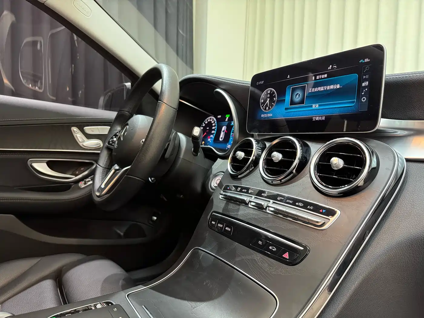 Mercedes-Benz C-Class 2019 Facelift C 260 L Sport фото 37