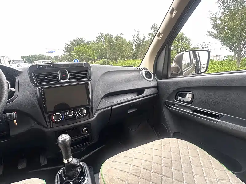 CHANGAN CHANGAN RUIXING M60