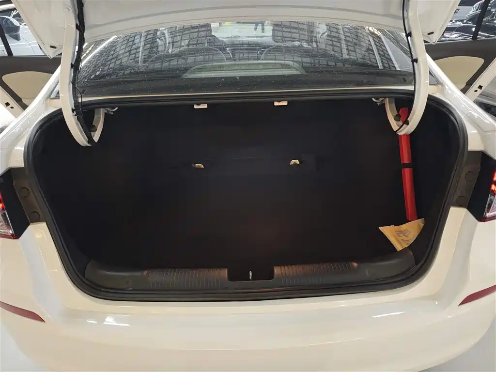 Buick Excelle 2020 15N CVT Elite фото 8