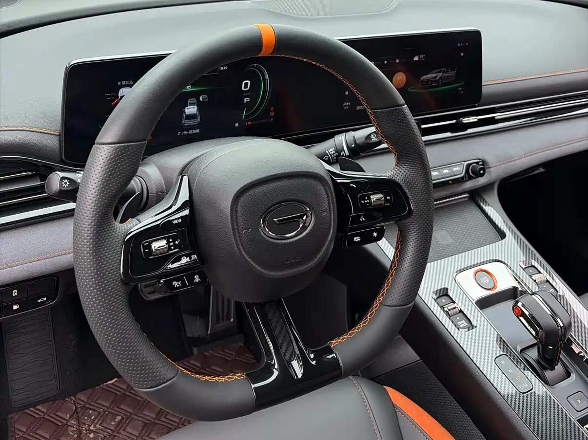 GAC Trumpchi Trumpchi Emkoo 2022 270T DCT J16 R-style Track Edition фото 16