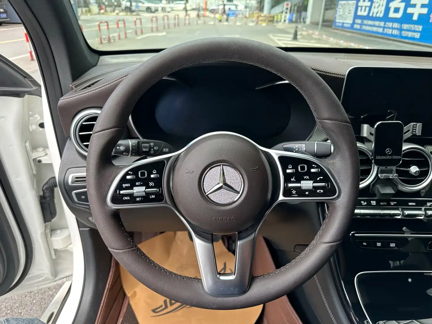 Mercedes-Benz GLC 2021 GLC 260 L 4MATIC Sporty фото 8