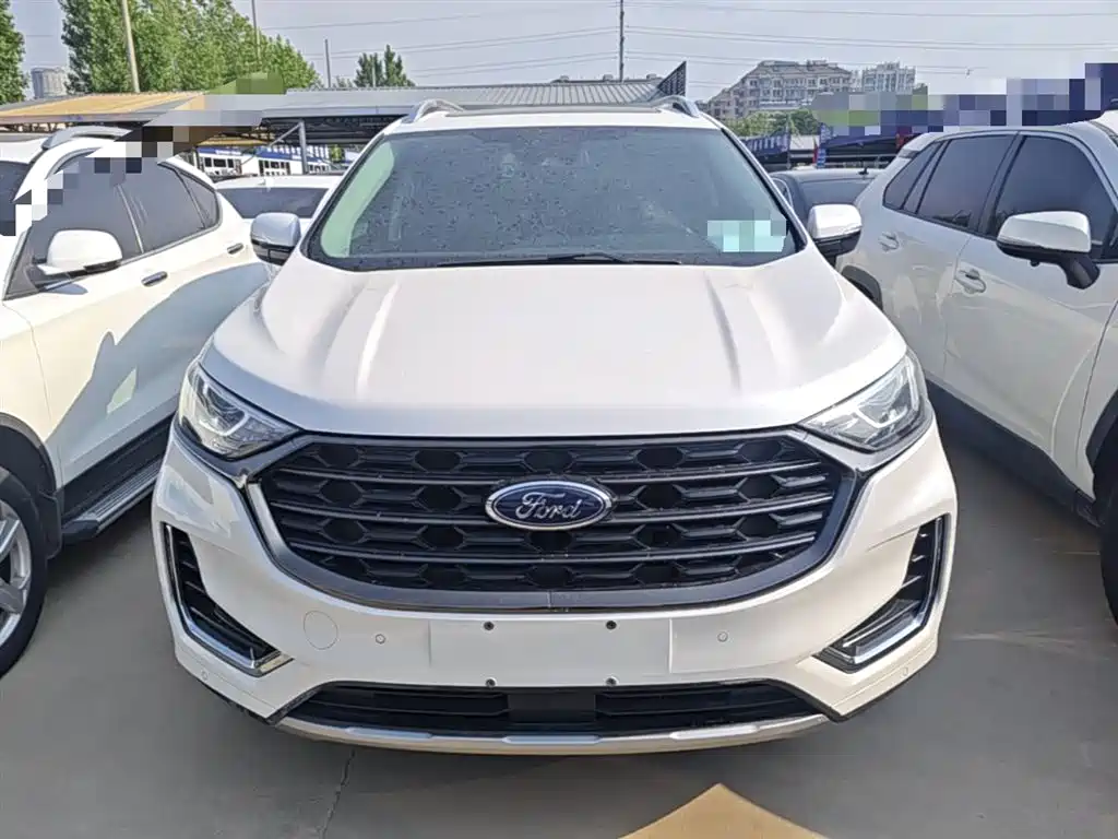 Фото 3 - Ford Edge