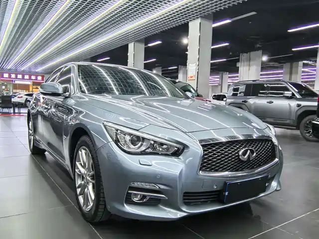 INFINITI Q50L
