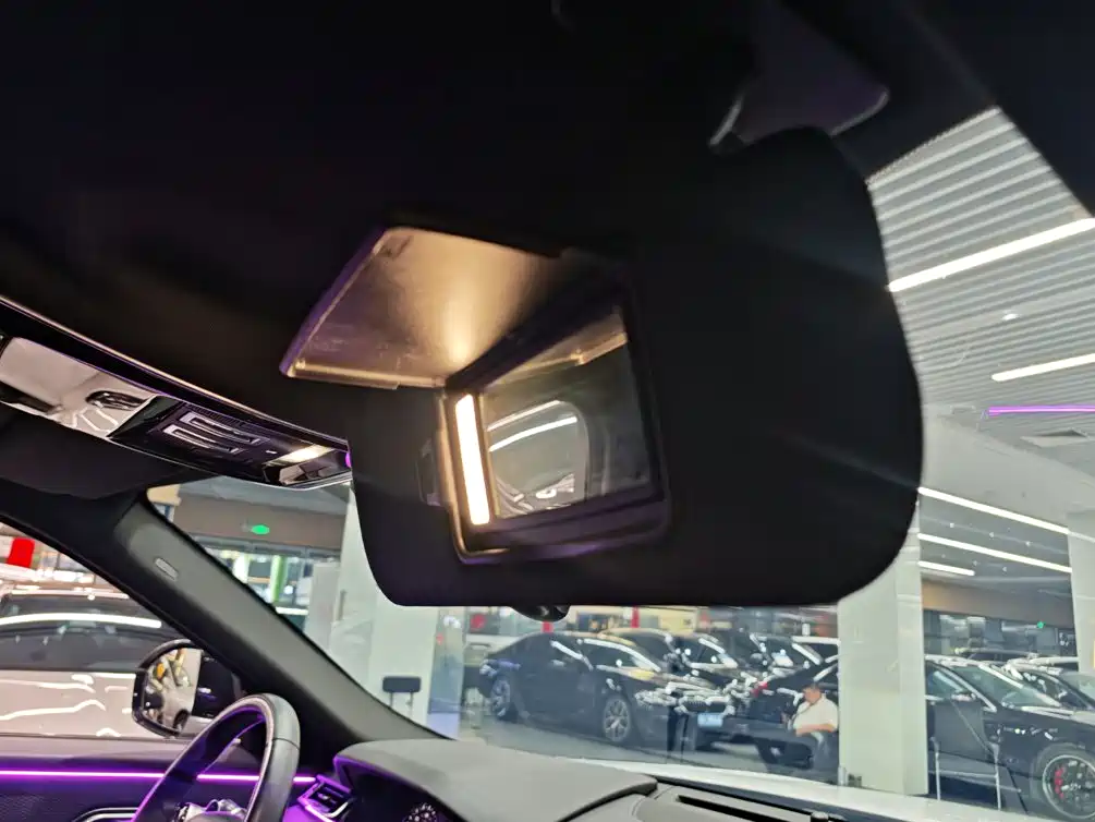 Фото 15 - Land Rover Range Rover Velar