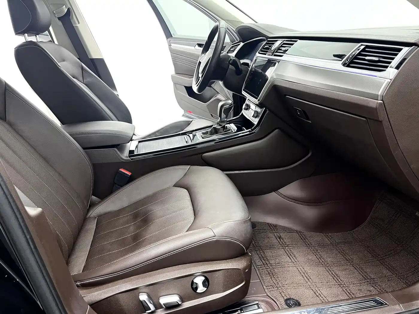 Volkswagen Phideon 2021 380TSI Luxury Edition фото 9
