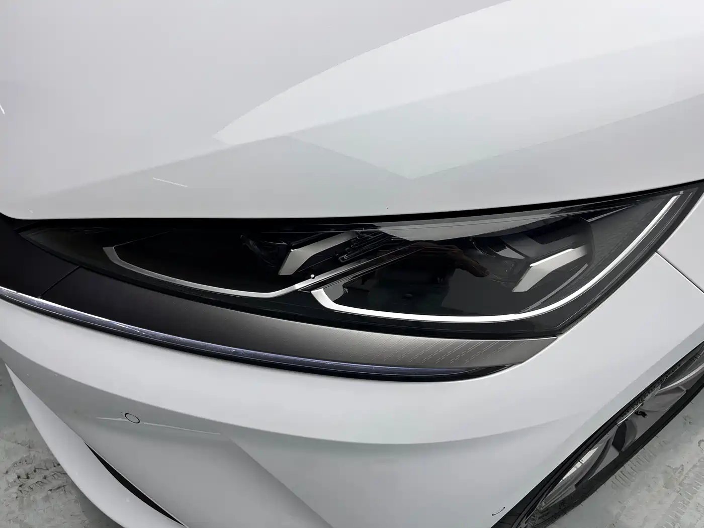 BYD Qin L 2025 EV 470KM Leading Edition фото 7