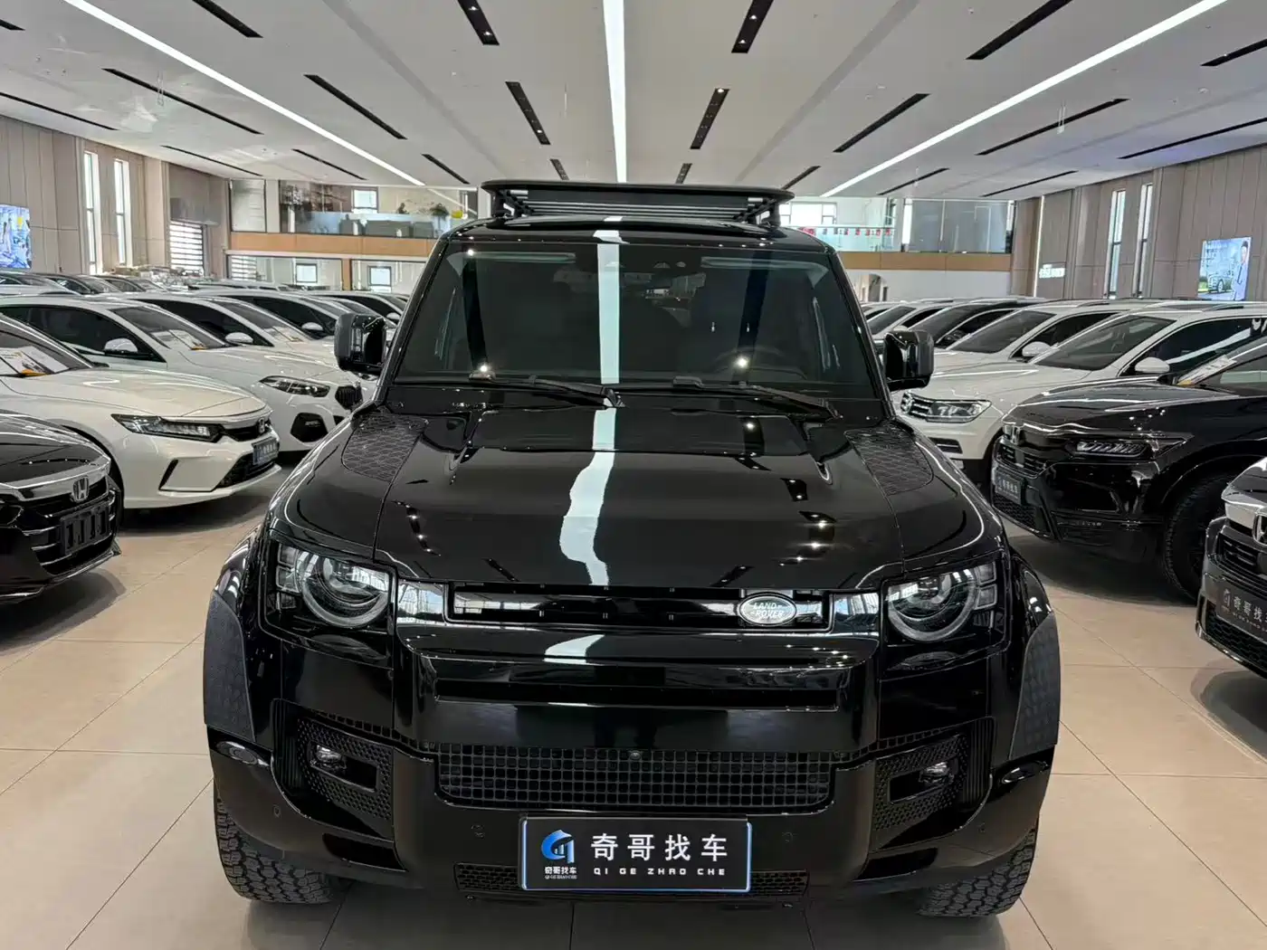 Land Rover Defender 2024 110 3.0T P400 Dark Special Edition фото 2