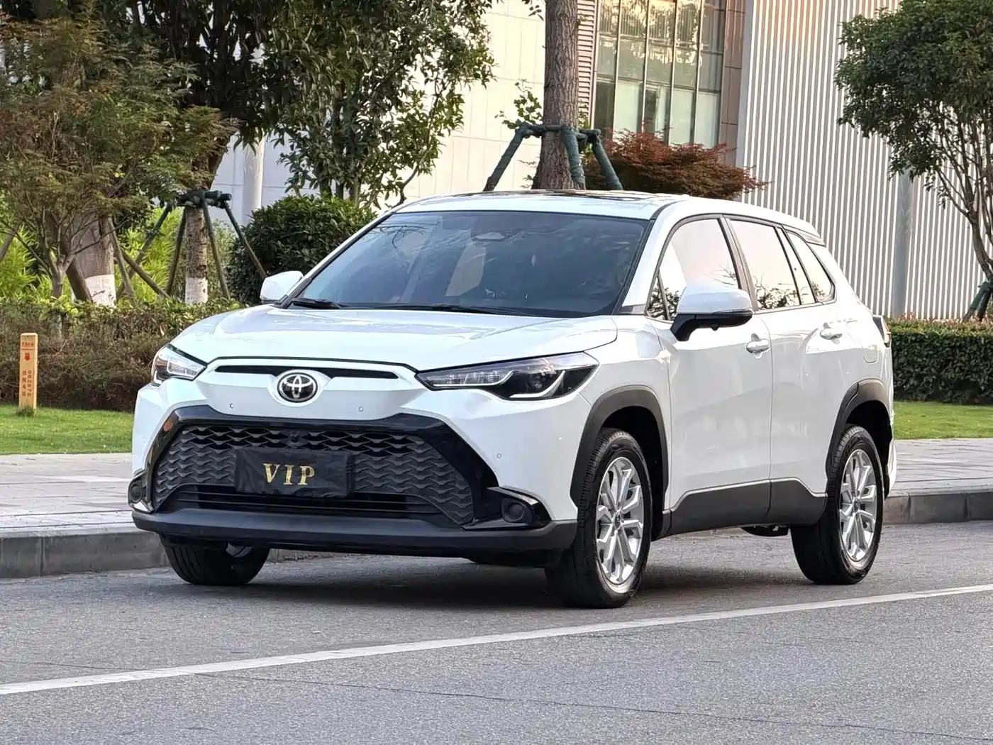 Toyota Frontlander 2024 2.0L CVT Leading Plus Edition