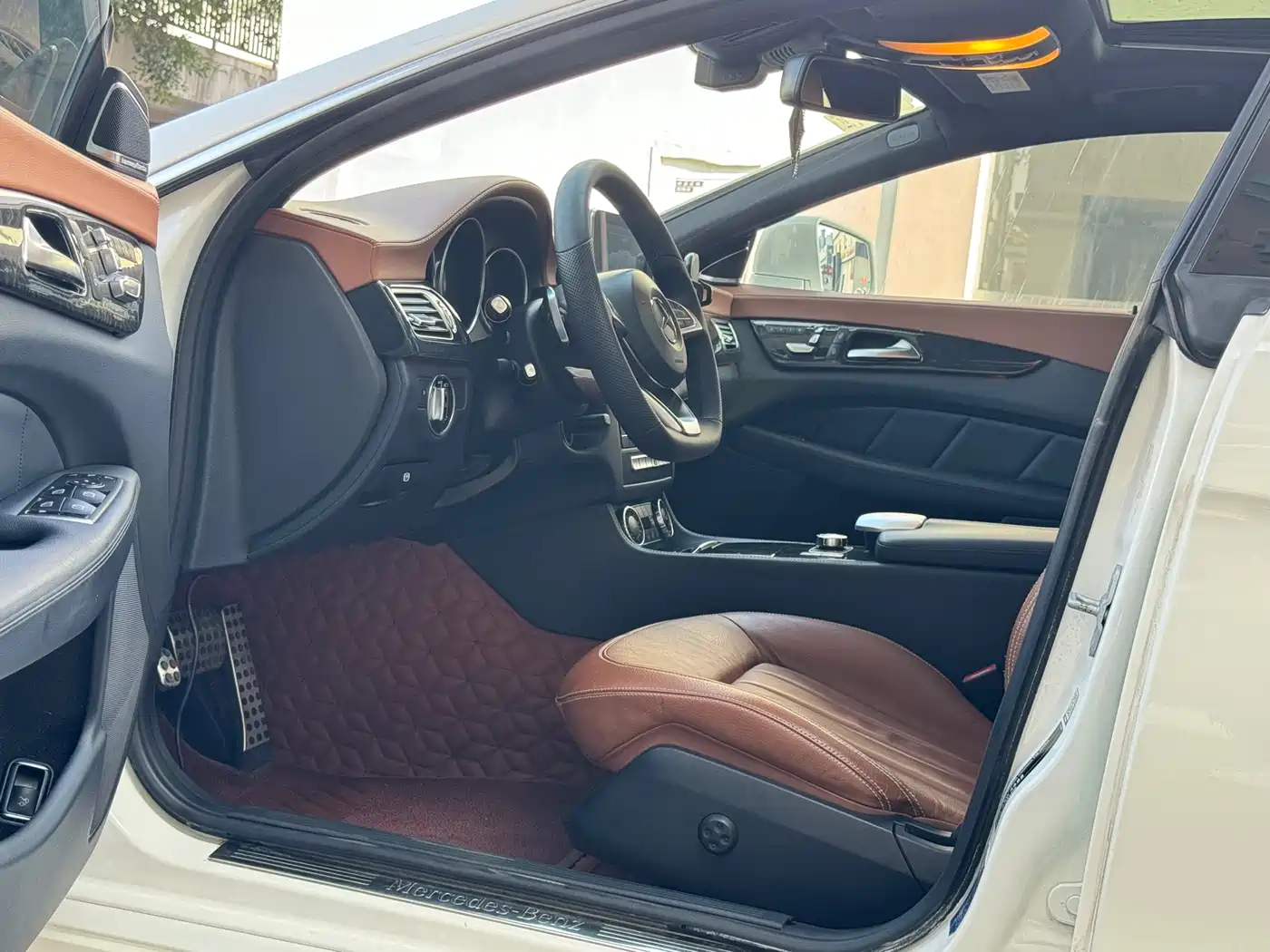 Mercedes-Benz CLS 2015 CLS 260 фото 4