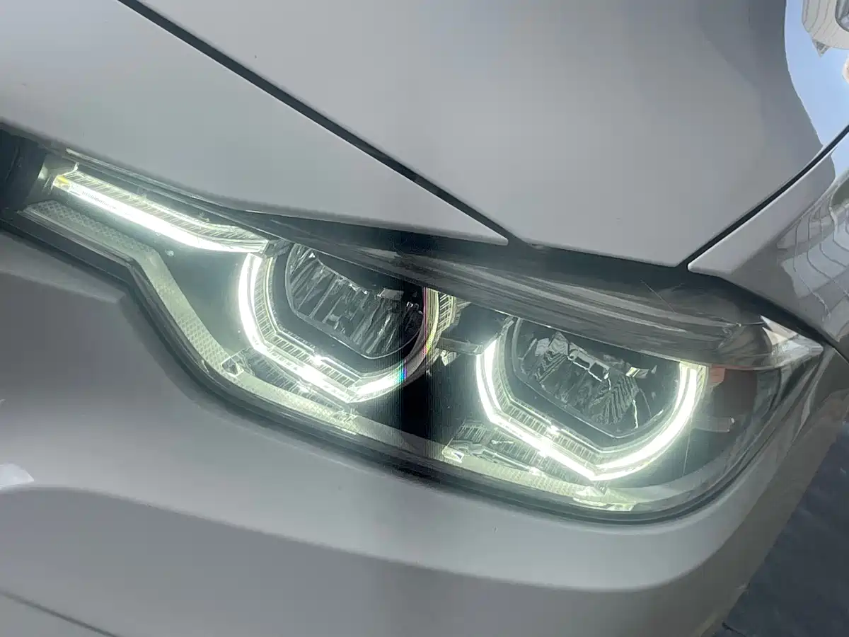 BMW 3 Series 2019 320i M Sport Package фото 6
